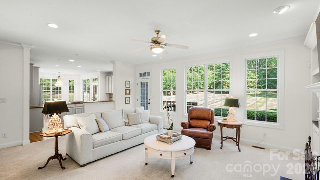 1006 Channelstone Way, Matthews, NC 28104