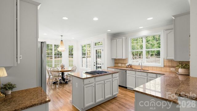 1006 Channelstone Way, Matthews, NC 28104