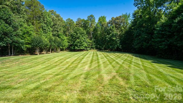 1006 Channelstone Way, Matthews, NC 28104