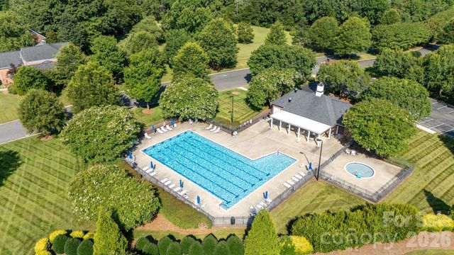 1006 Channelstone Way, Matthews, NC 28104