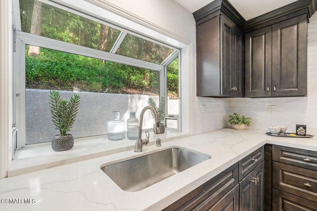 754 Bellagio Court, Oak Park, CA 91377