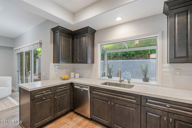 754 Bellagio Court, Oak Park, CA 91377