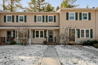 2 Greenfield Rd Ext Unit G4, Essex, VT 05452