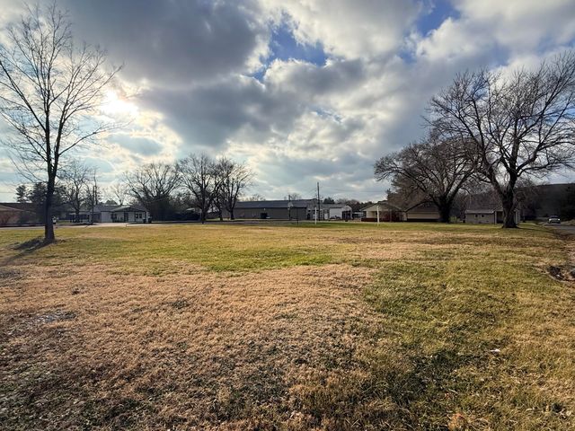 2765 KY 198, Stanford, KY 40484