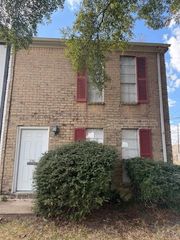 2102 Straight Creek Drive 2102, Houston, TX 77017