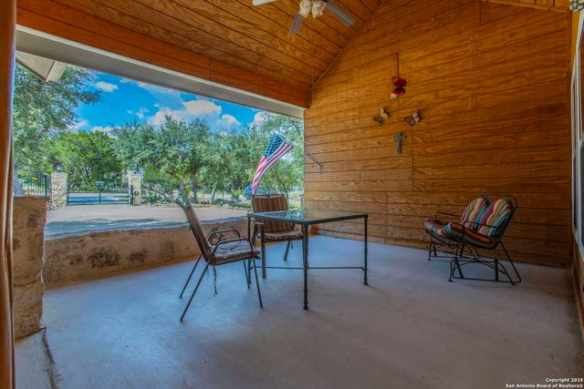 1994 Lakeview, Canyon Lake, TX 78133