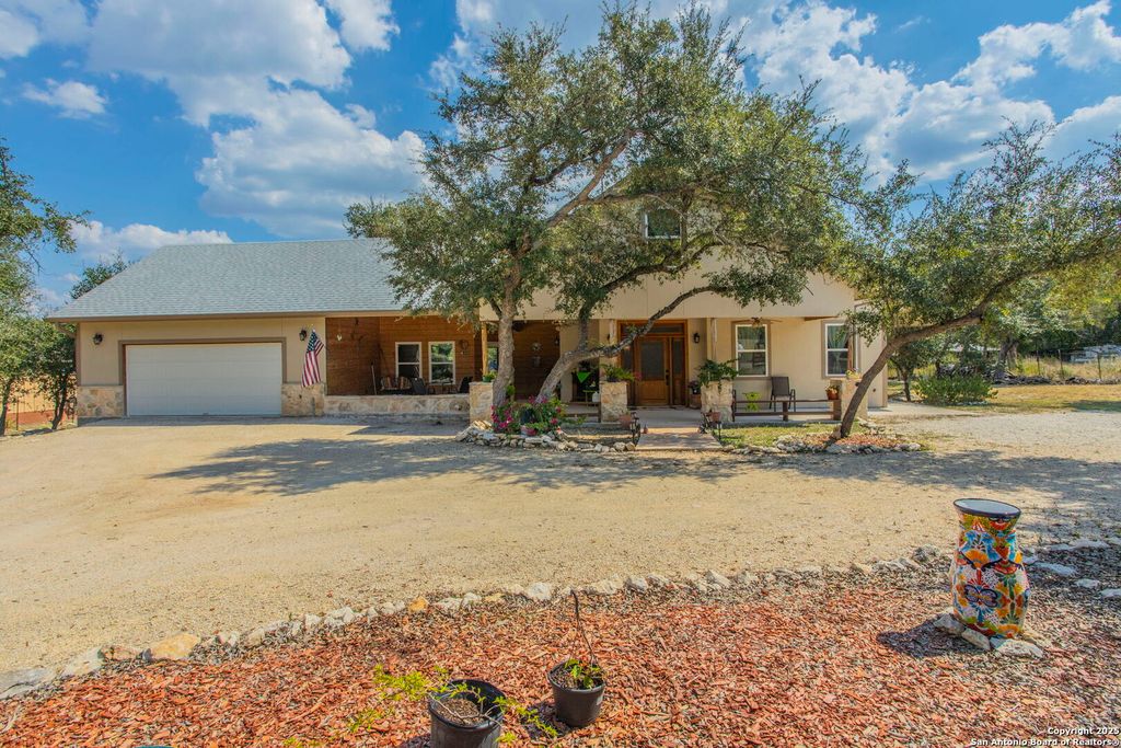 1994 Lakeview, Canyon Lake, TX 78133