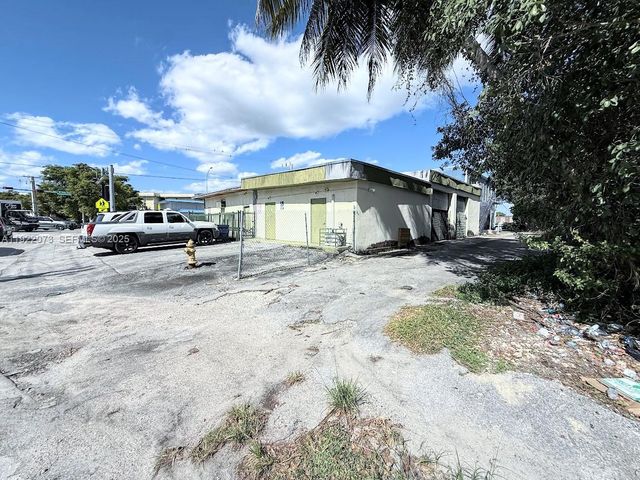 11851 W Dixie Hwy, Miami, FL 33161