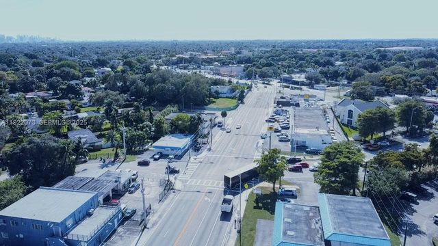 11851 W Dixie Hwy, Miami, FL 33161