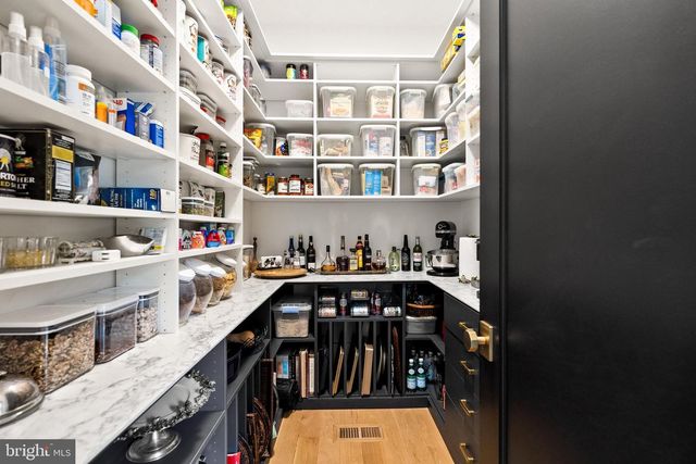 6029 ORRIS ST, Mclean, VA 22101