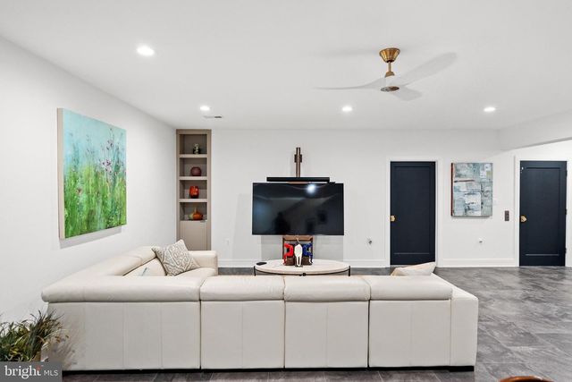 6029 ORRIS ST, Mclean, VA 22101