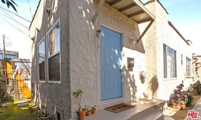 2637 S Redondo Boulevard, Los Angeles, CA 90016