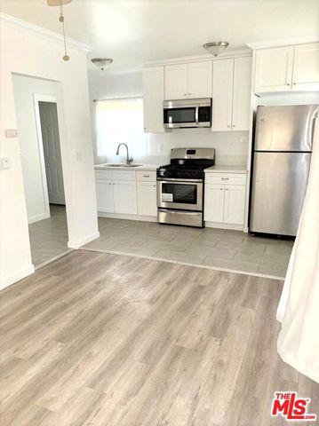 2637 S Redondo Boulevard, Los Angeles, CA 90016