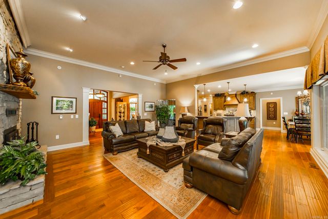 405 Grand Isle Drive, Fairfield Bay, AR 72088