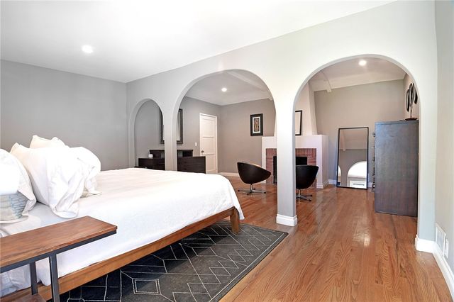 10703 Collins Street, North Hollywood, CA 91601