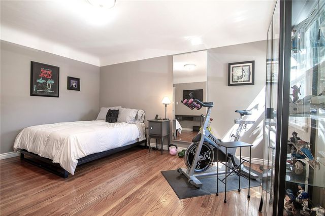 10703 Collins Street, North Hollywood, CA 91601