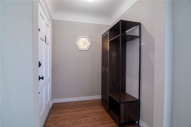10703 Collins Street, North Hollywood, CA 91601