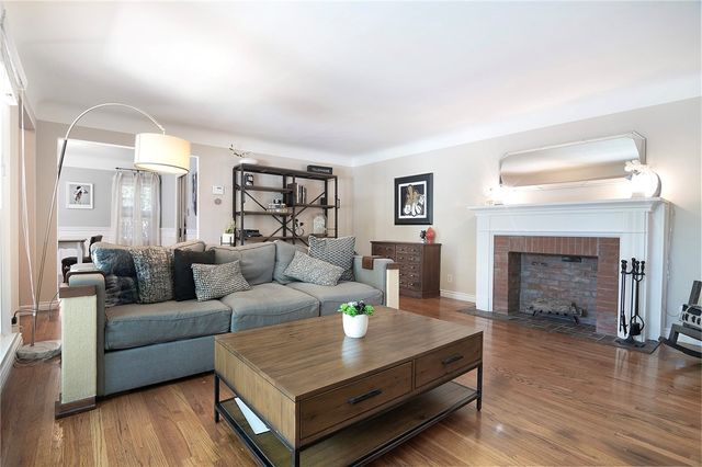 10703 Collins Street, North Hollywood, CA 91601