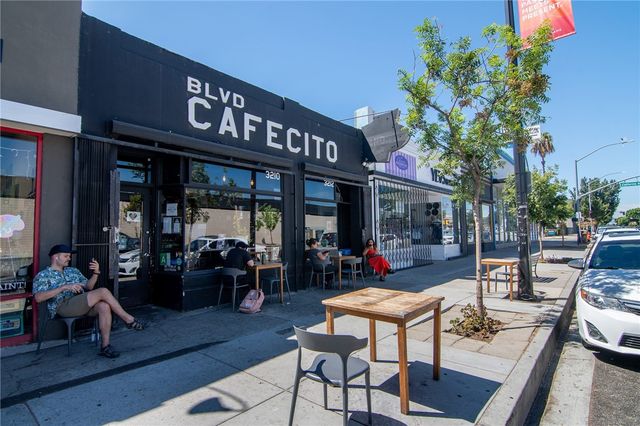 10703 Collins Street, North Hollywood, CA 91601