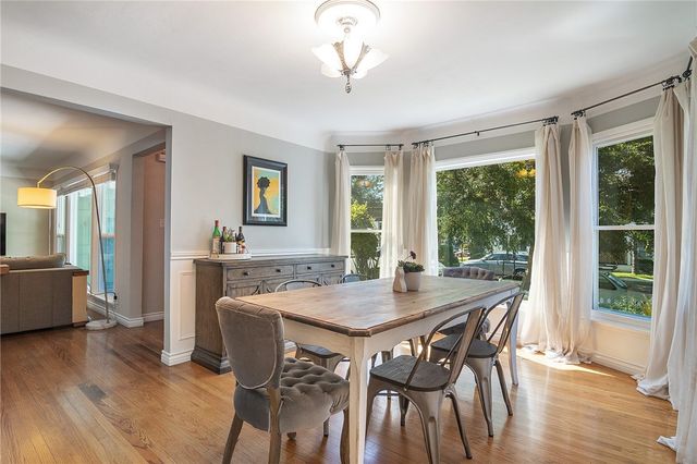 10703 Collins Street, North Hollywood, CA 91601