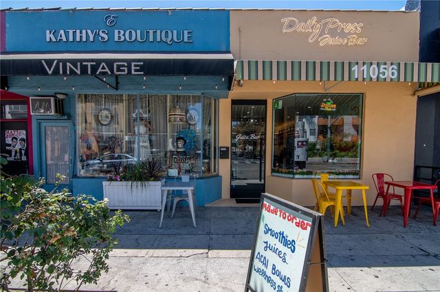 10703 Collins Street, North Hollywood, CA 91601