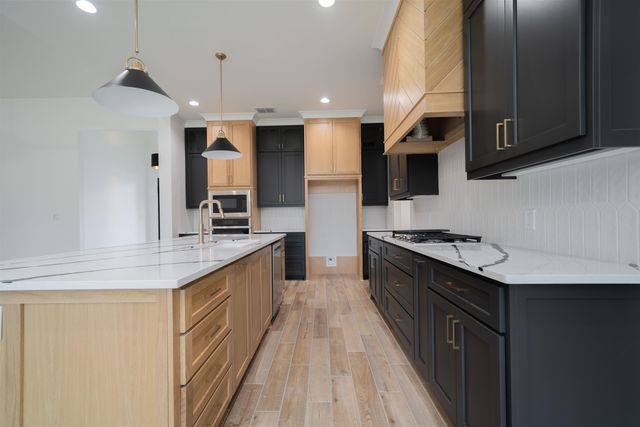 140 Waterfowl, Longview, TX 75602