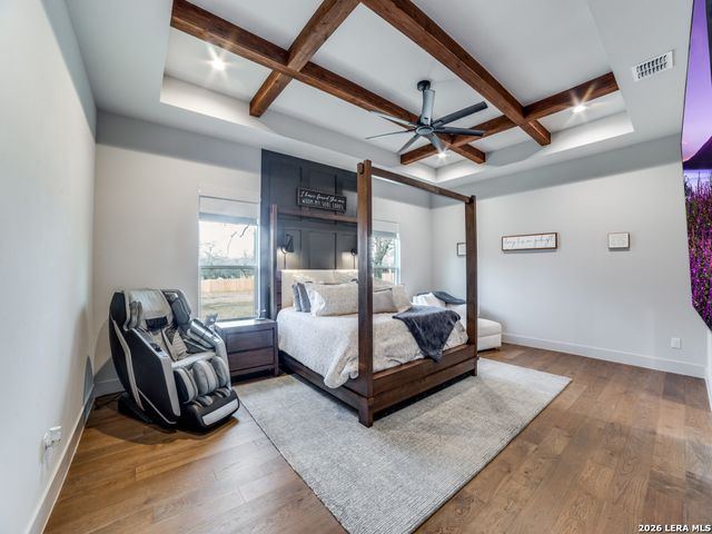 196 Bobby Lynn Dr., Adkins, TX 78101