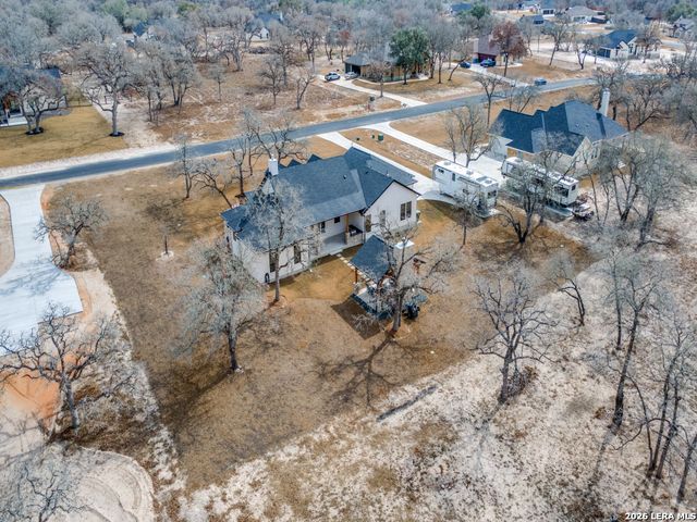 196 Bobby Lynn Dr., Adkins, TX 78101