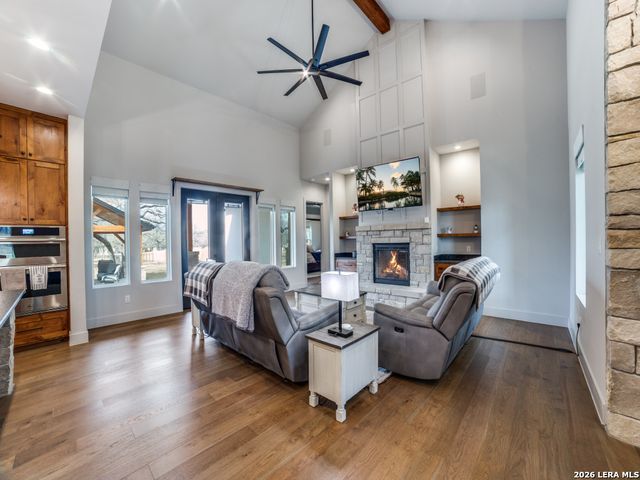 196 Bobby Lynn Dr., Adkins, TX 78101