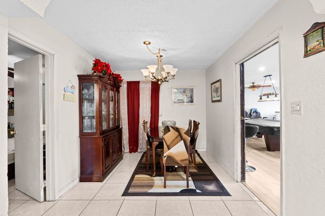 524 NW 9th Avenue, Boynton Beach, FL 33435