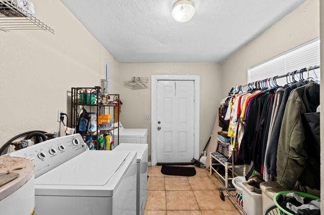 524 NW 9th Avenue, Boynton Beach, FL 33435