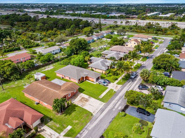 524 NW 9th Avenue, Boynton Beach, FL 33435