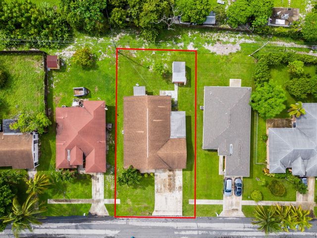 524 NW 9th Avenue, Boynton Beach, FL 33435