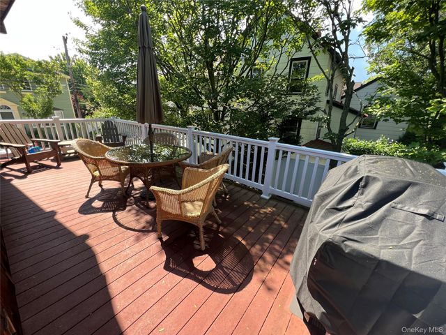 71 Garden City Avenue, Point Lookout, NY 11569