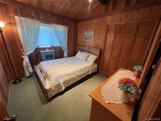71 Garden City Avenue, Point Lookout, NY 11569