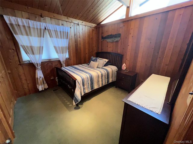 71 Garden City Avenue, Point Lookout, NY 11569