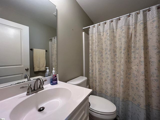 120 Shalom Drive, Simpsonville, SC 29681