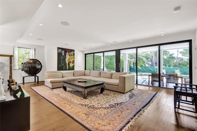 2802 Prairie Avenue, Miami Beach, FL 33140