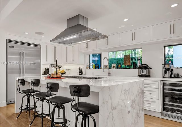 2802 Prairie Avenue, Miami Beach, FL 33140