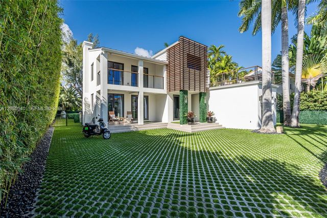 2802 Prairie Avenue, Miami Beach, FL 33140
