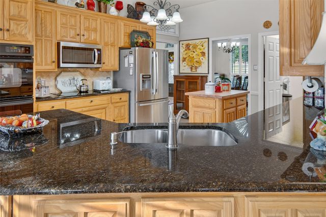 272 Edward Farris Road, Weatherford, TX 76085