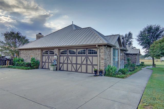 272 Edward Farris Road, Weatherford, TX 76085