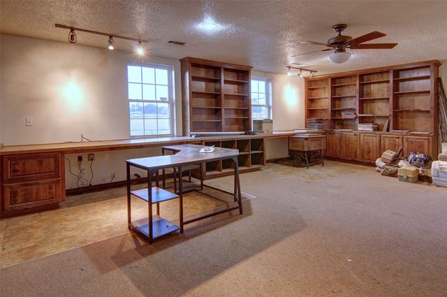272 Edward Farris Road, Weatherford, TX 76085