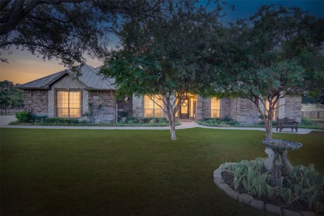 272 Edward Farris Road, Weatherford, TX 76085