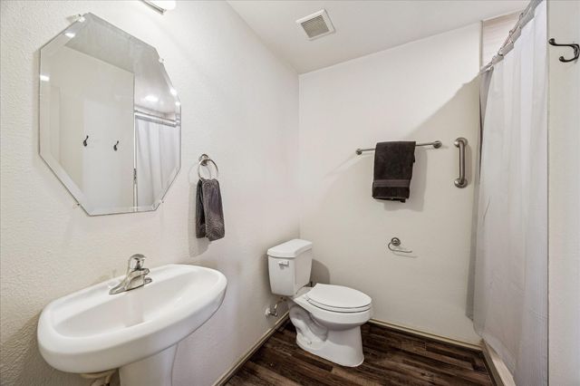 7914 Stoneyway Drive, Houston, TX 77040