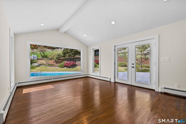 53 West Hill Circle, Stamford, CT 06902