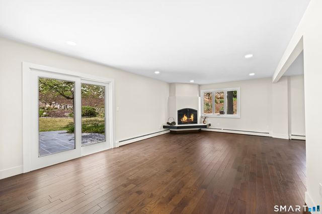 53 West Hill Circle, Stamford, CT 06902