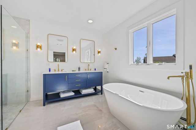 53 West Hill Circle, Stamford, CT 06902