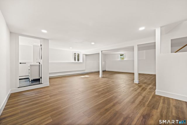 53 West Hill Circle, Stamford, CT 06902