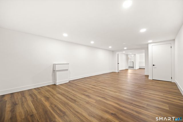 53 West Hill Circle, Stamford, CT 06902